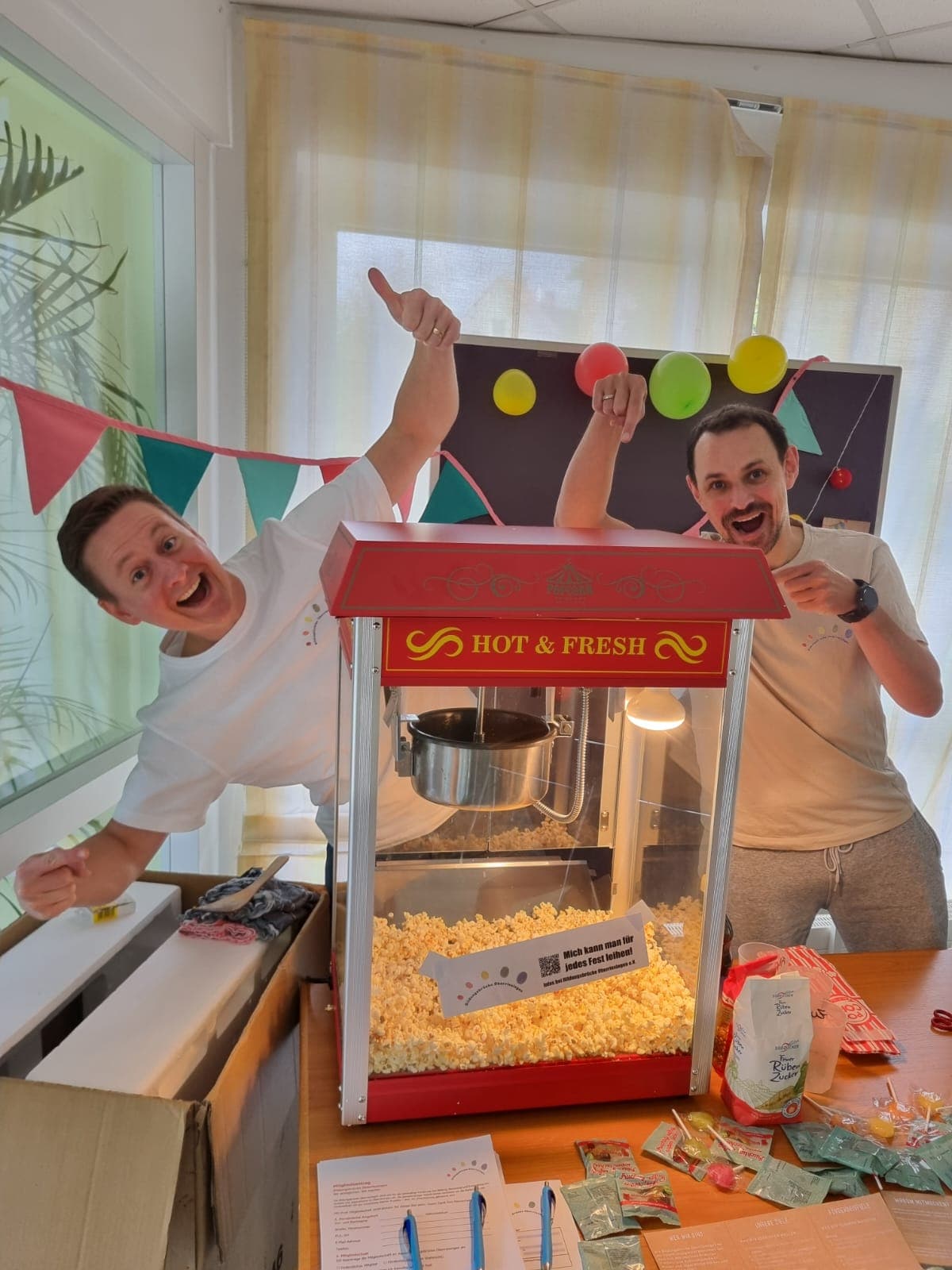 Moritz und Uwe freuen sich da zu sein